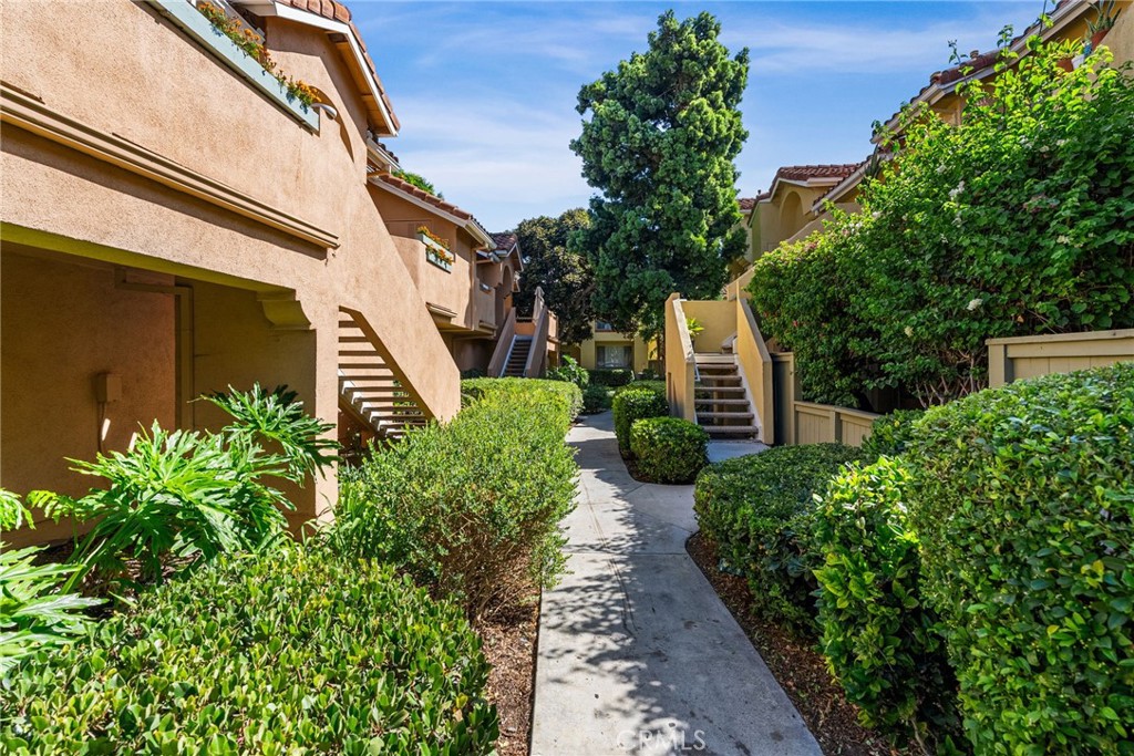 186 Alicante Aisle, Irvine CA 92614 - photo 27
