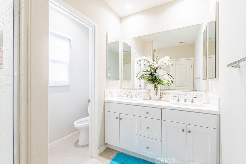 186 Milky Way, Irvine CA 92618 - photo 12
