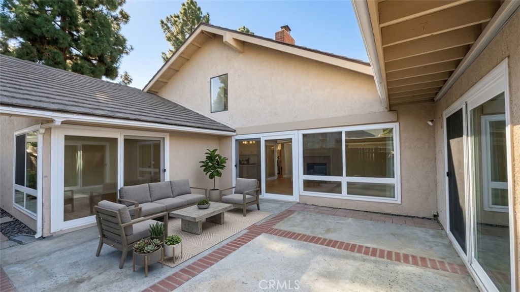 18612 Paseo Pizarro, Irvine CA 92603 - photo 2