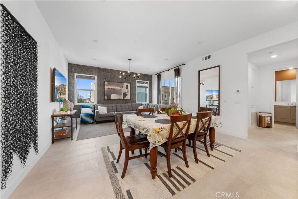 187 Biome 187, Irvine CA 92618 - photo 6