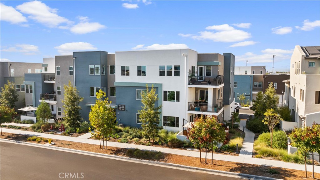 187 Biome 187, Irvine CA 92618 - photo 23