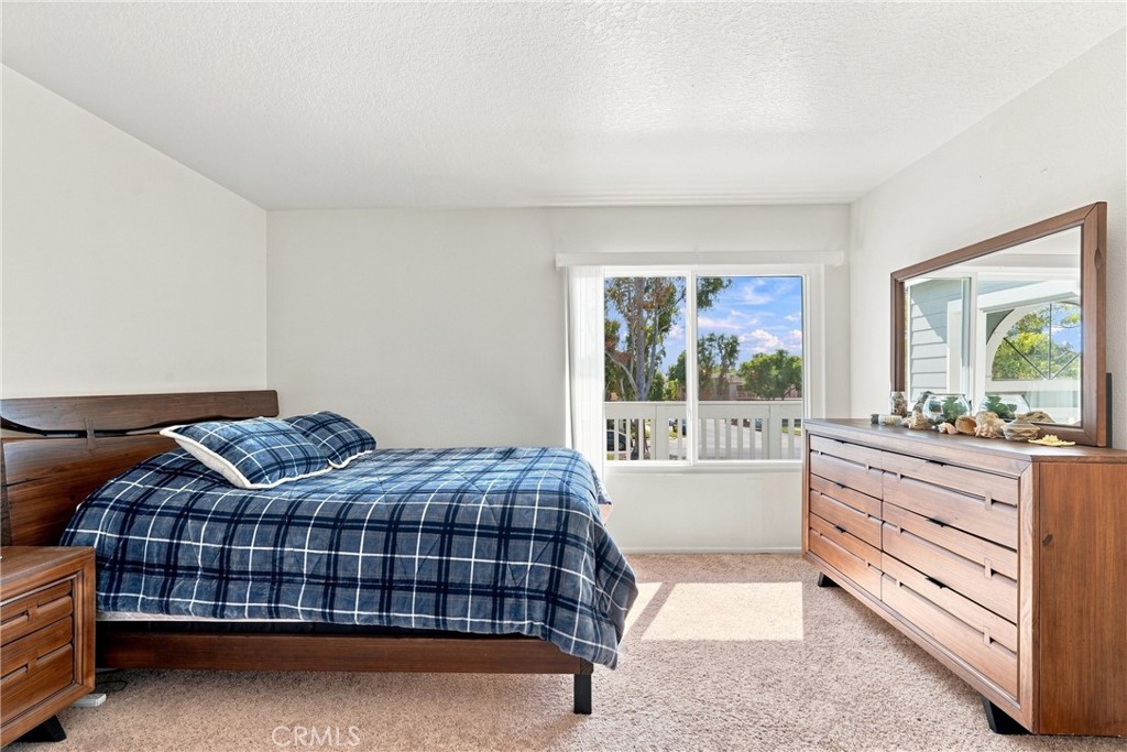 187 Huntington, Irvine CA 92620 - photo 14