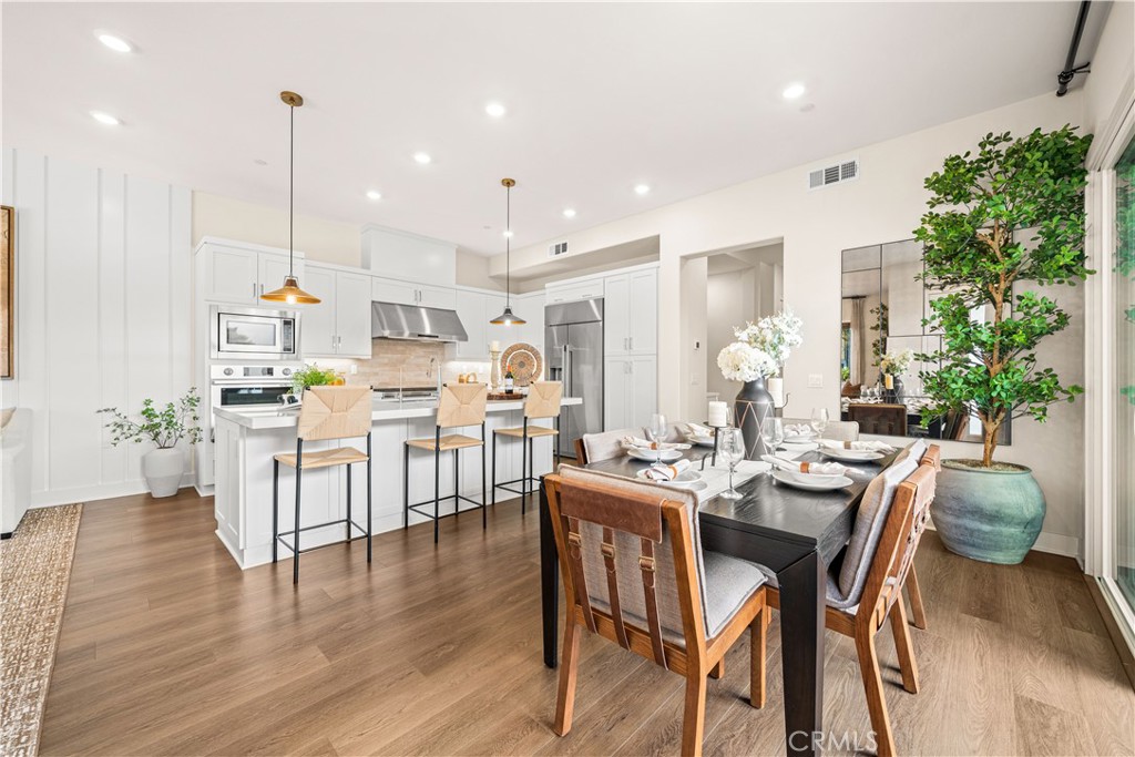 OPEN-CONCEPT LIVING with elevated designer finishes throughout - 187 Sawbuck, Irvine CA 92618 - photo 5
