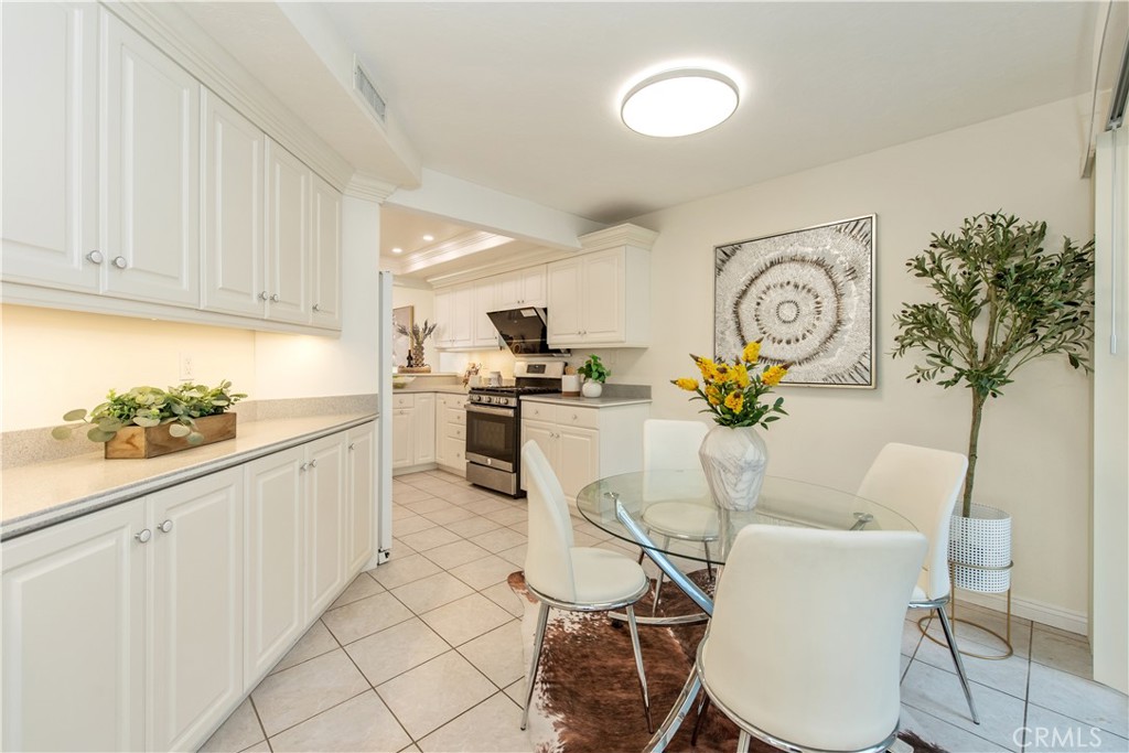 19 Alabaster Loop, Irvine CA 92614 - photo 7