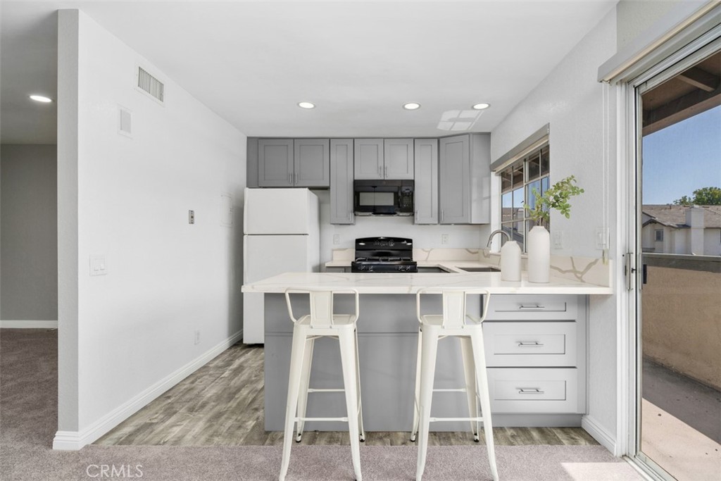 19 Exeter 16, Irvine CA 92612 - photo 8