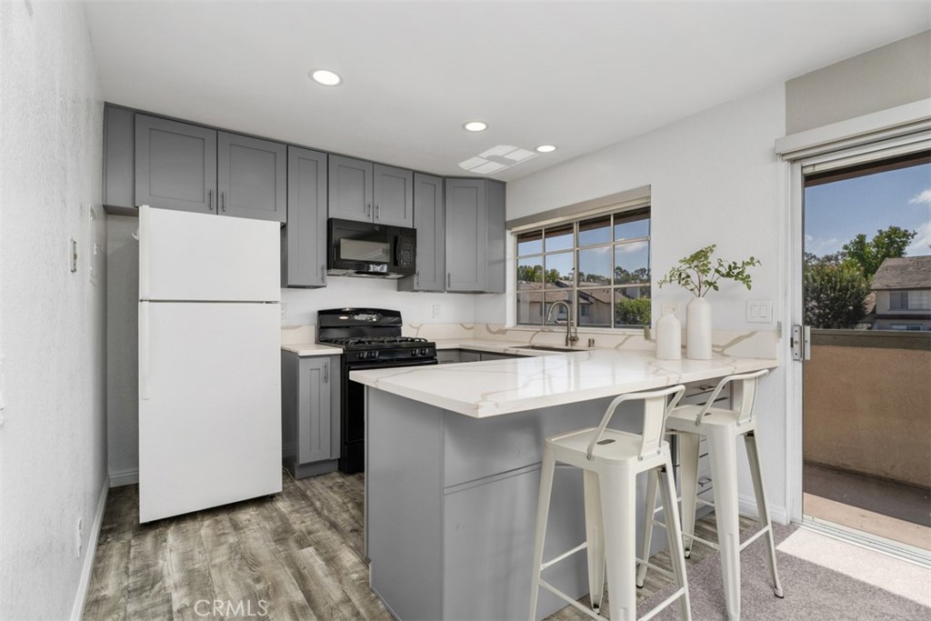19 Exeter 16, Irvine CA 92612 - photo 9
