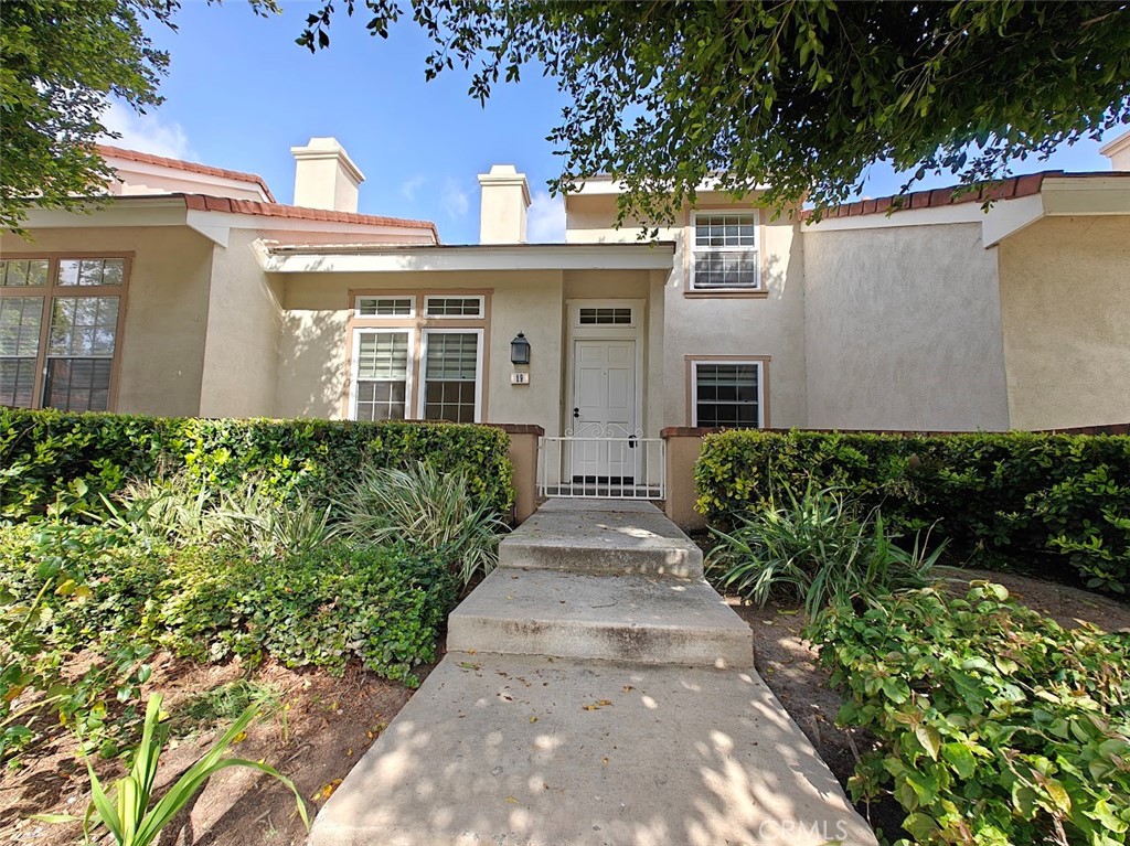 Welcome Home! - 19 Georgetown 25, Irvine CA 92612 - photo 1