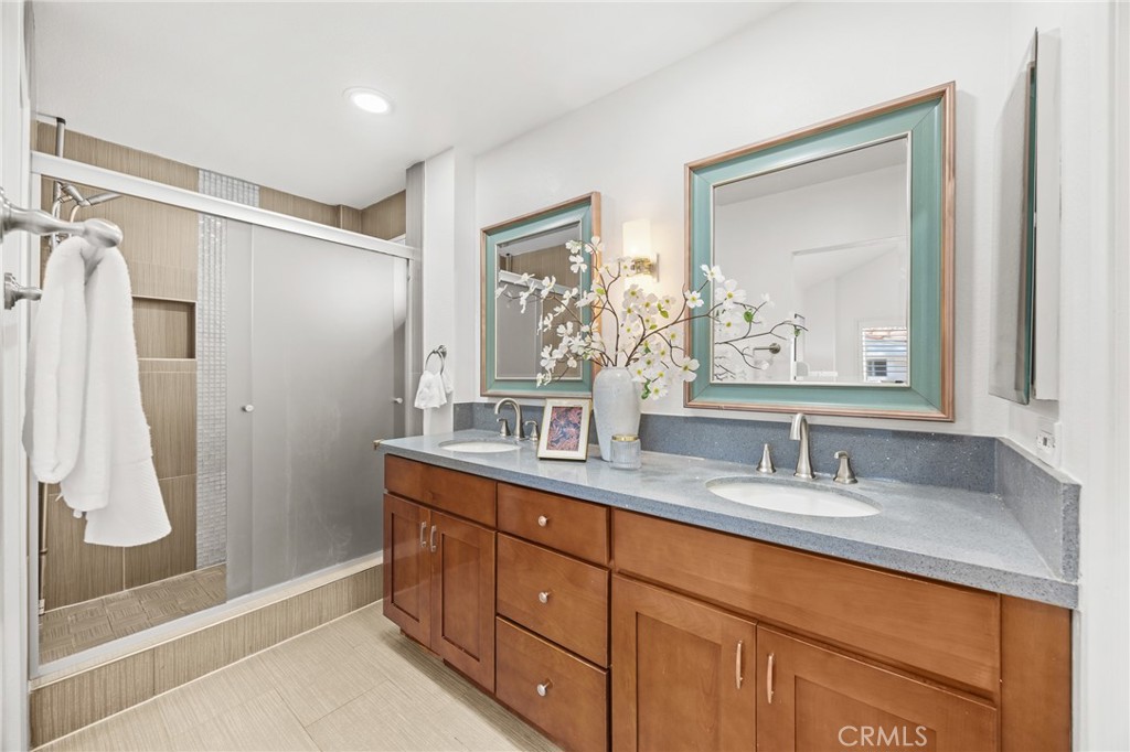 Master bathroom - 19 Tiara, Irvine CA 92614 - photo 22