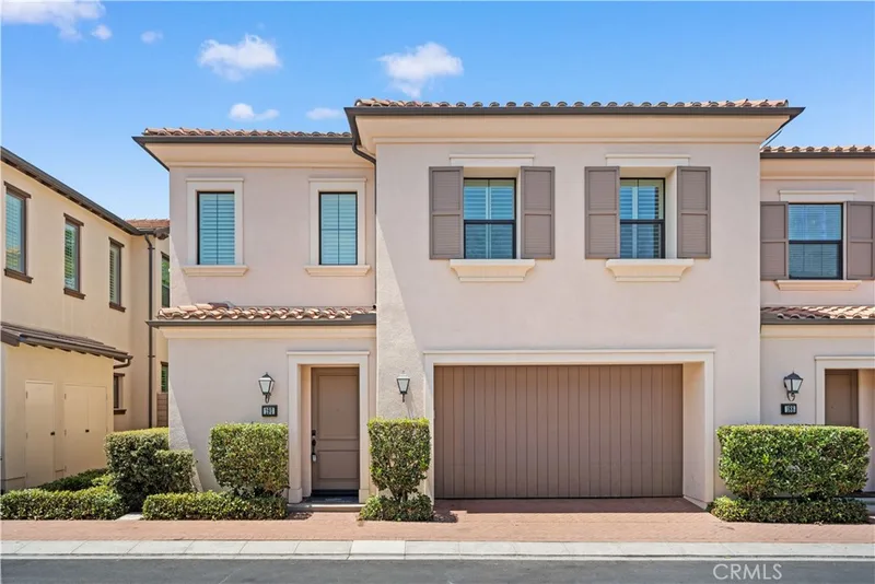 190 Crescent Moon, Irvine, CA 92602