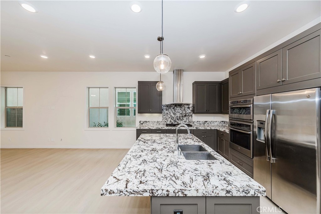 191 Frame, Irvine CA 92618 - photo 24