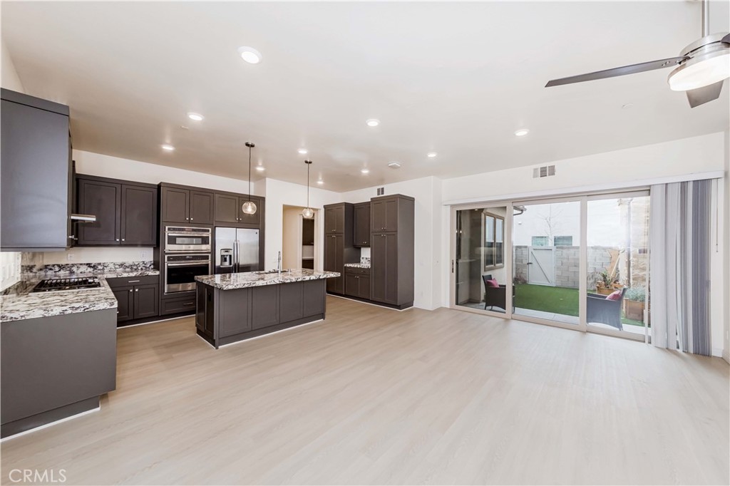 191 Frame, Irvine CA 92618 - photo 27