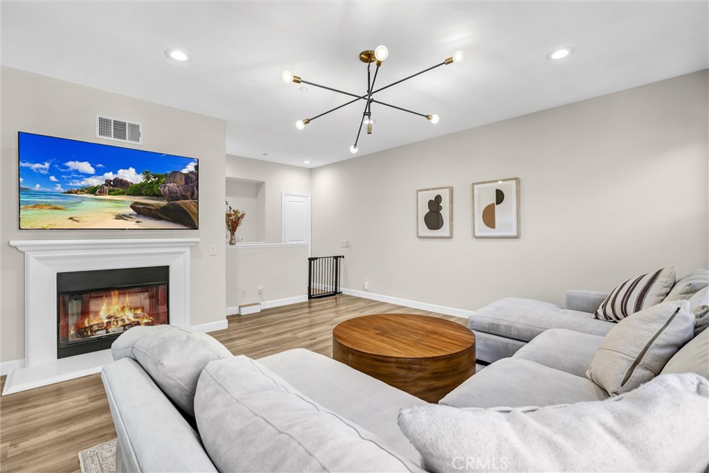 192 Wild Lilac, Irvine CA 92620 - photo 7