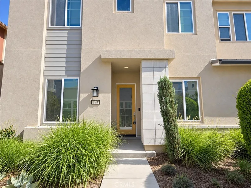 193 Frame, Irvine, CA 92618