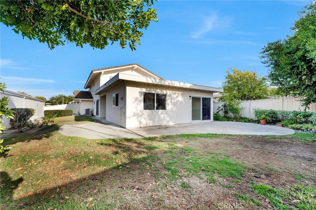 19301 Sierra Inez, Irvine CA 92603 - photo 34