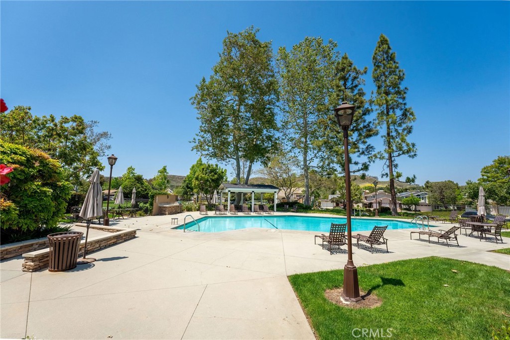 19301 Sierra Inez, Irvine CA 92603 - photo 38