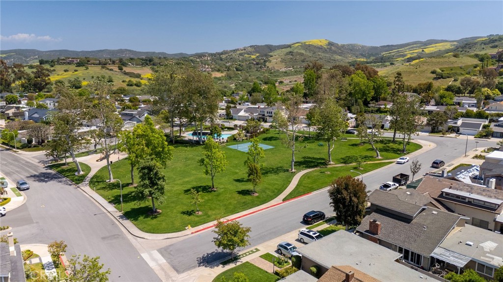 19301 Sierra Inez, Irvine CA 92603 - photo 43