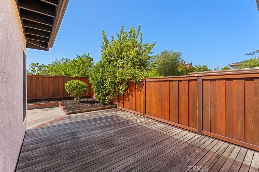Side Yard Off of Living Room - 19361 Sierra Perla, Irvine CA 92603 - photo 39