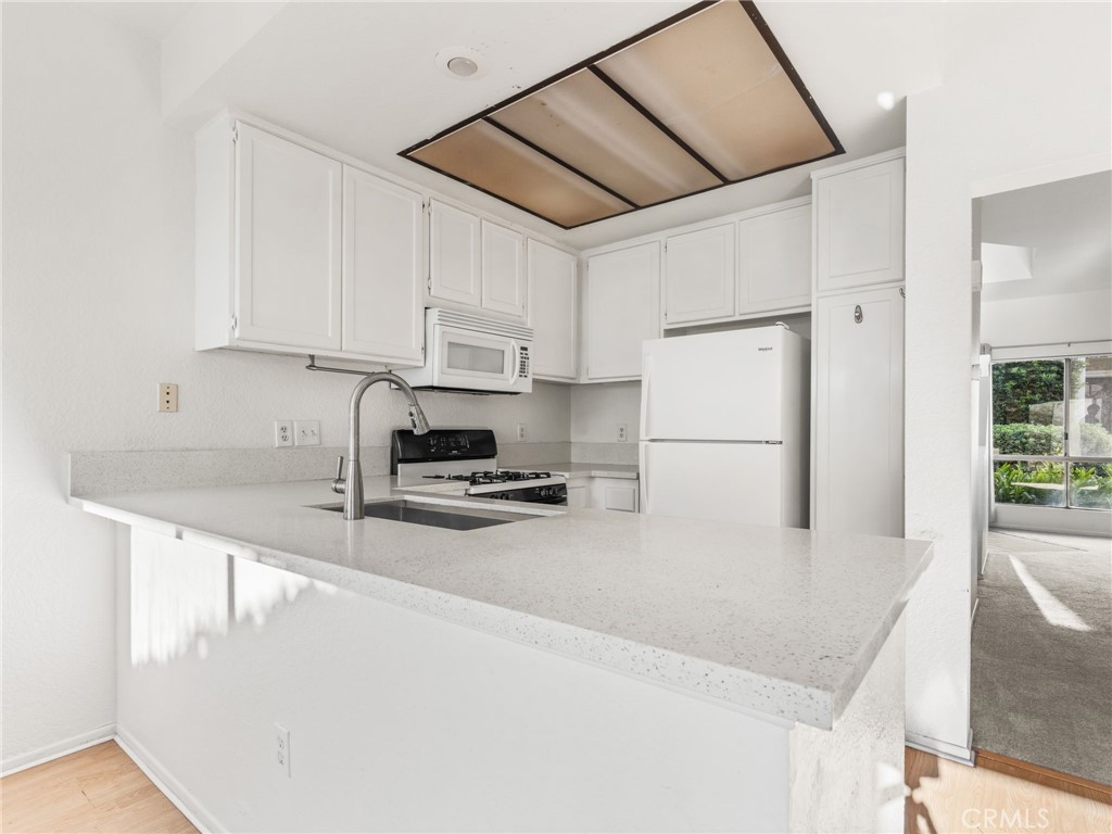 194 Greenmoor, Irvine CA 92614 - photo 12