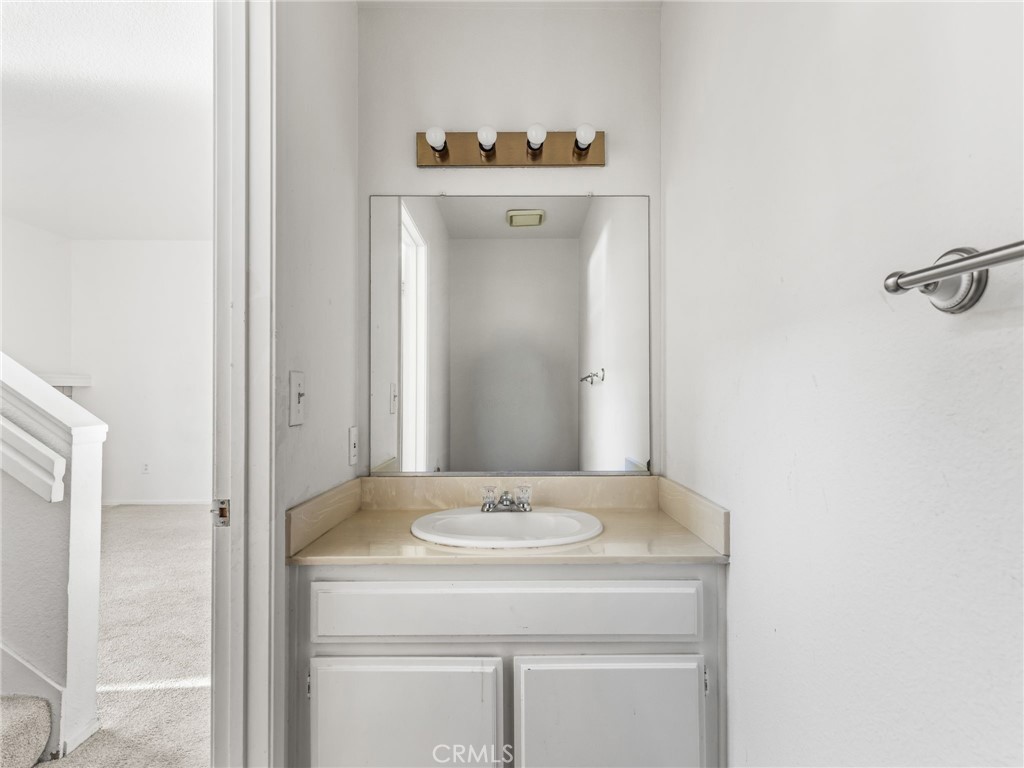194 Greenmoor, Irvine CA 92614 - photo 16