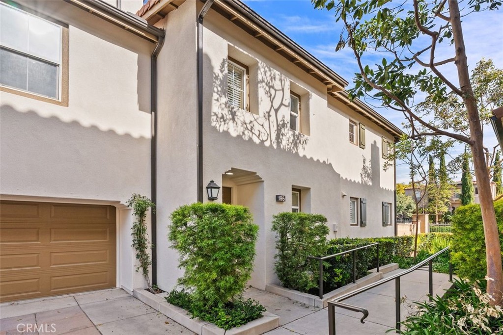 195 Lockford, Irvine CA 92602 - photo 1