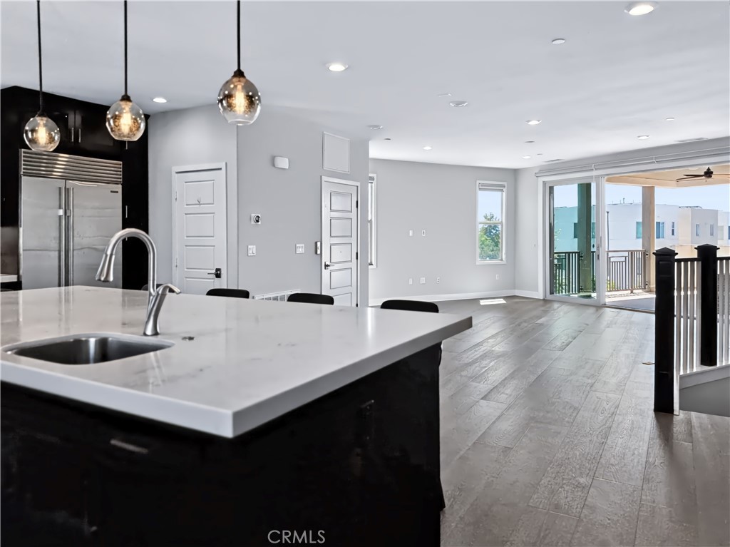 195 Stellar, Irvine CA 92618 - photo 2
