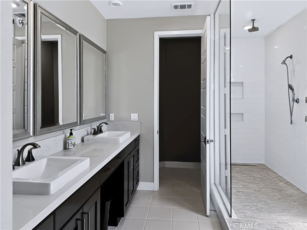 Primary Bath - 195 Stellar, Irvine CA 92618 - photo 14