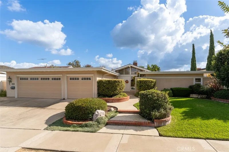 19512 Sierra Mia Road, Irvine, CA 92603