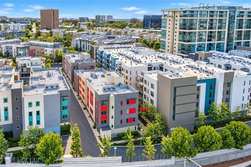 199 Bowery, Irvine