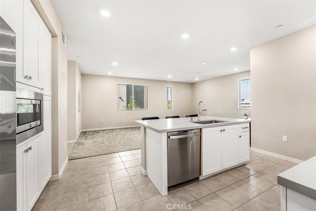 199 Bowery, Irvine CA 92612 - photo 18