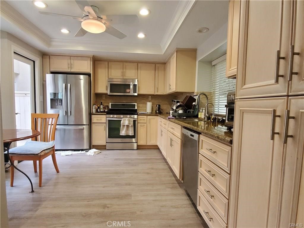 2 Cedarlake 8, Irvine CA 92614 - photo 8