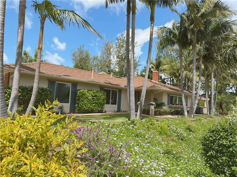 2 Featherwood, Irvine, CA 92612