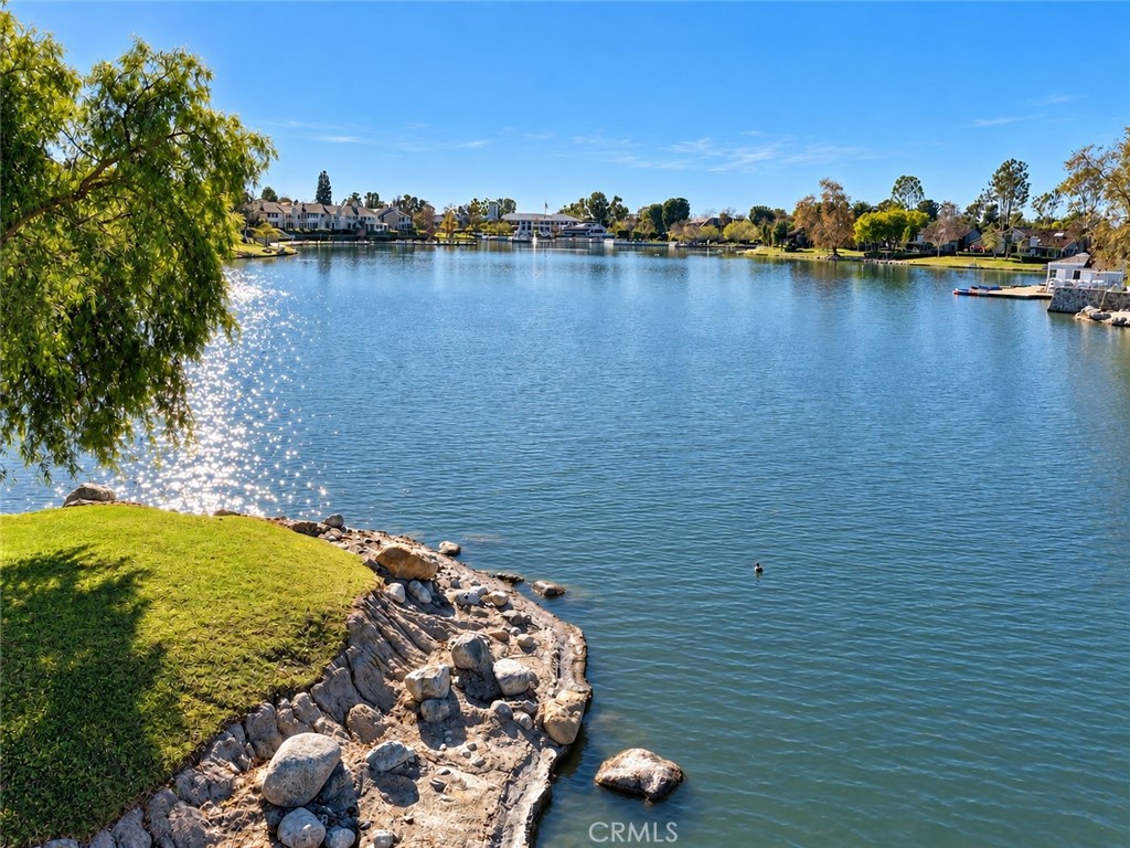 Walk to beautiful Woodbridge North Lake - 2 Greenleaf, Irvine CA 92604 - photo 19