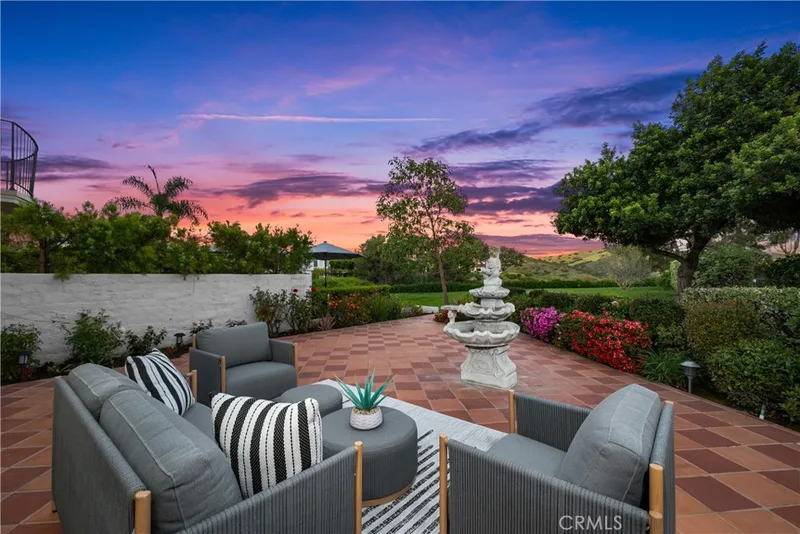 2 MIRADOR, Irvine, CA 92612