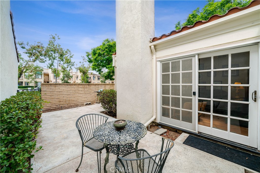 Front Courtyard Patio - 2 Morena 4, Irvine CA 92612 - photo 11