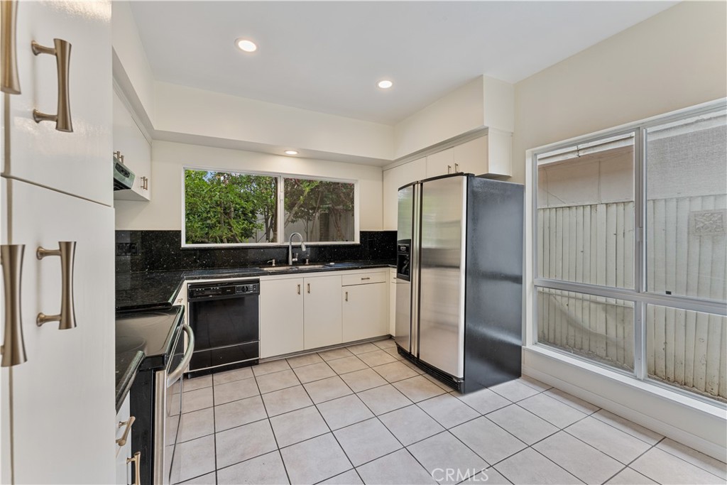 20 Norton St, Irvine CA 92612 - photo 24