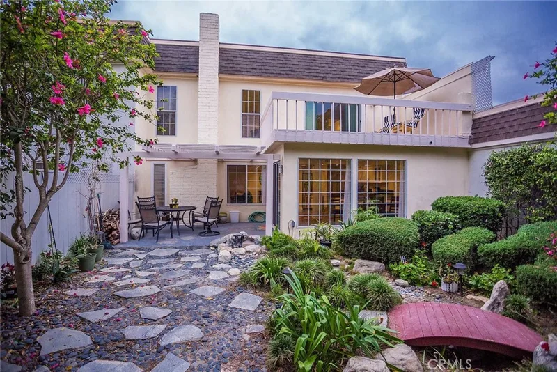 20 Rockrose Way, Irvine, CA 92612