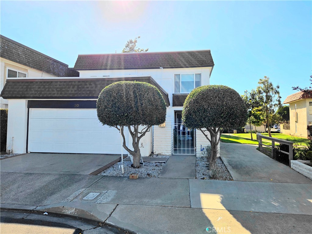 20 Senisa, Irvine CA 92612 - photo 1