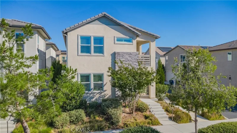 200 Chorus, Irvine