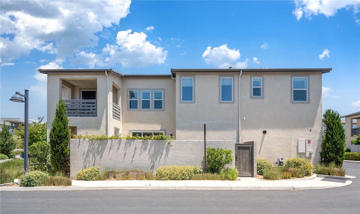 200 Chorus, Irvine CA 92618 - photo 28