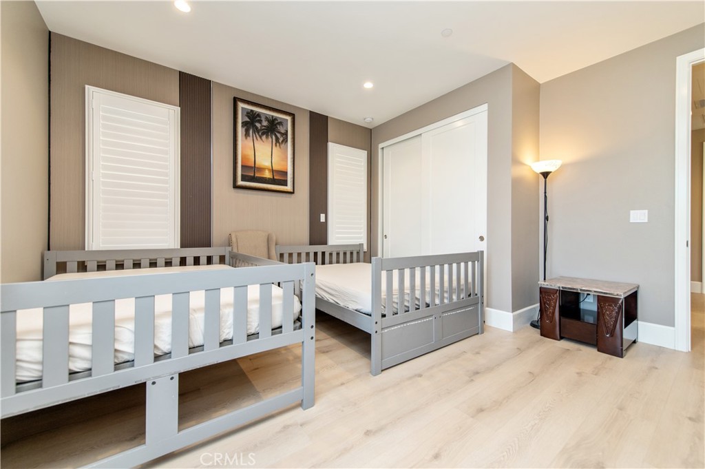 200 Piazza, Irvine CA 92602 - photo 25