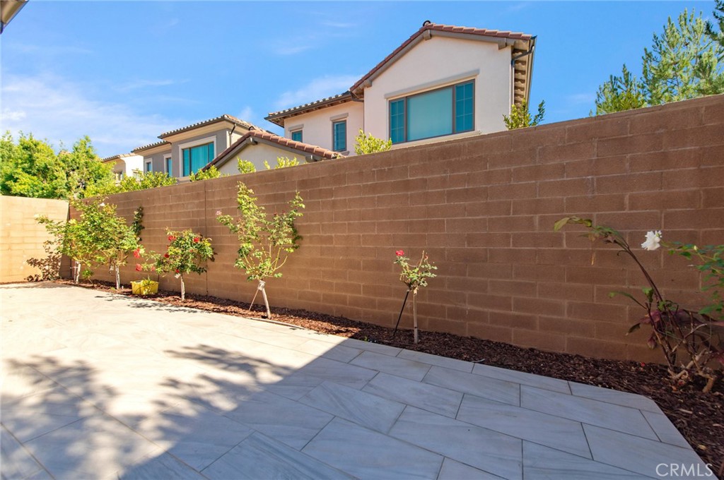 200 Piazza, Irvine CA 92602 - photo 35