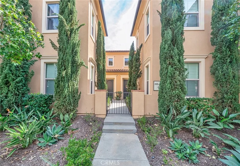 202 Bishop Landing, Irvine, CA 92620