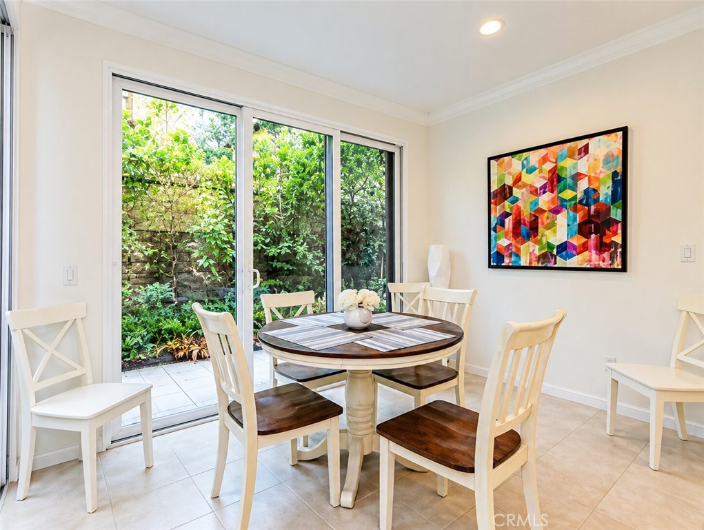 202 Crescent Moon, Irvine CA 92602 - photo 5