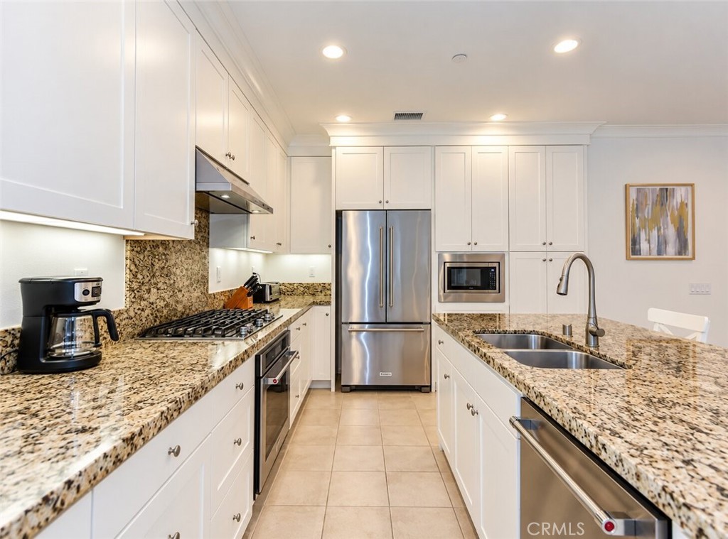 202 Crescent Moon, Irvine CA 92602 - photo 8