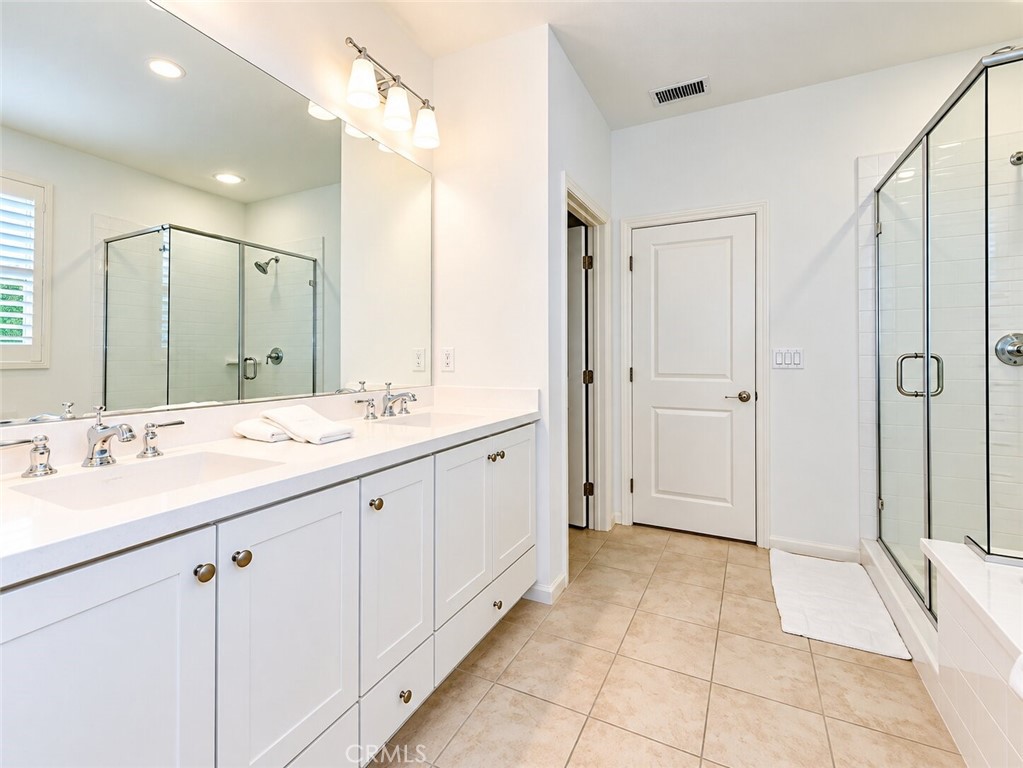 202 Crescent Moon, Irvine CA 92602 - photo 14