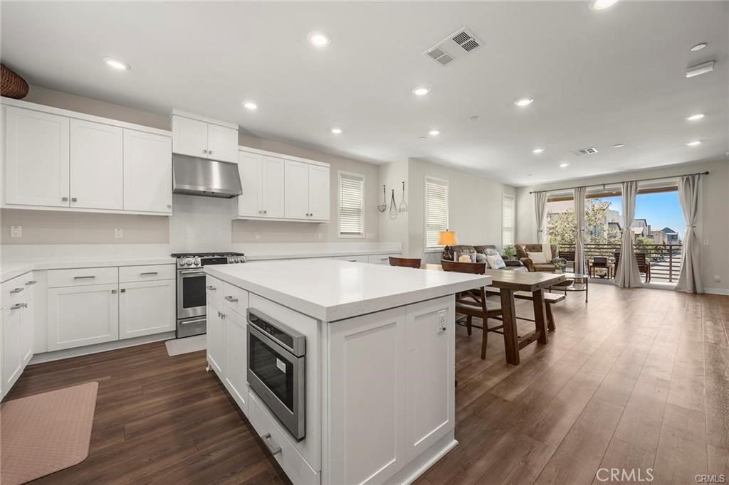 204 Keeper, Irvine CA 92618 - photo 17