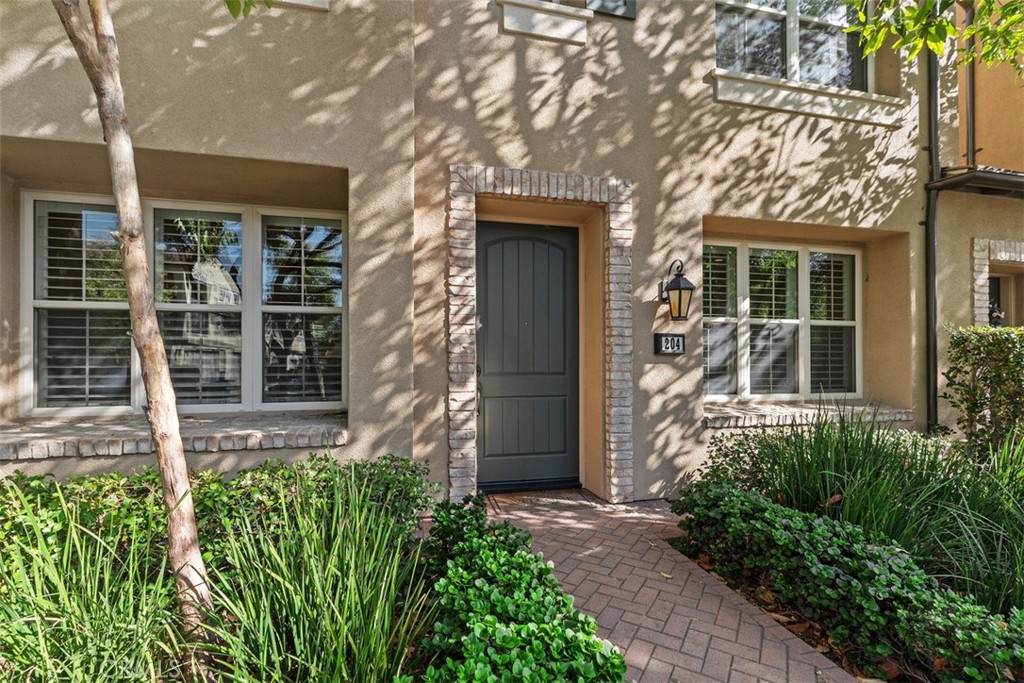 204 Overbrook, Irvine CA 92620 - photo 3