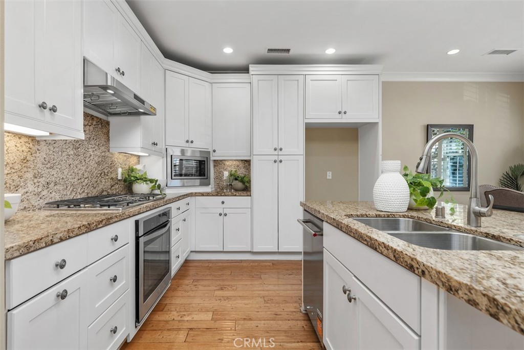 204 Overbrook, Irvine CA 92620 - photo 13
