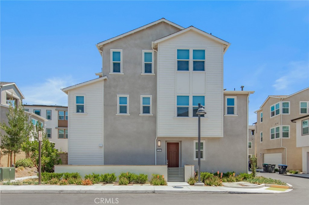 Outside front view - 204 Yerba, Irvine CA 92618 - photo 1