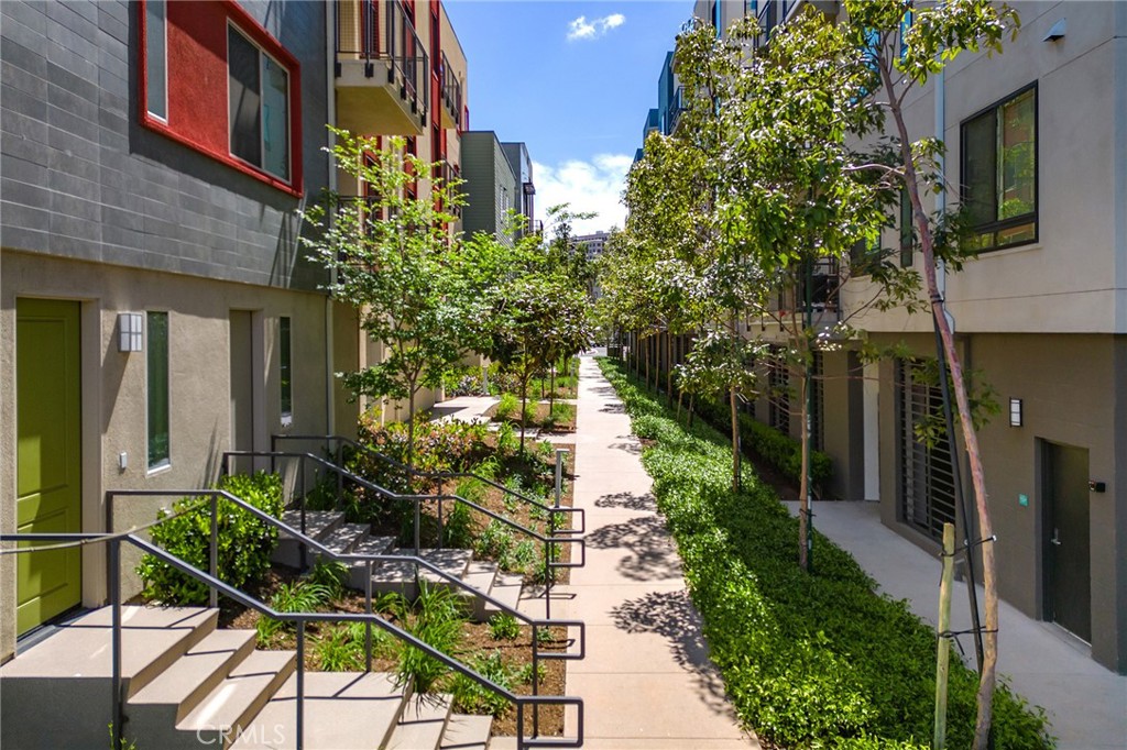 205 Bowery, Irvine CA 92612 - photo 21
